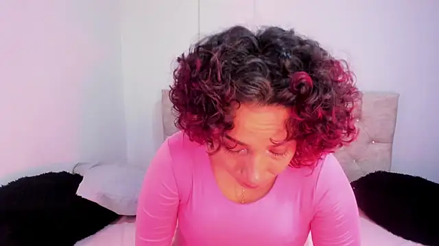 amber demons2021 online show from 03/04/25, 10:27