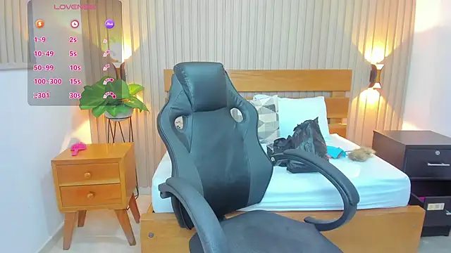 Snapshot of luciana_ballesteros_ chatting on 03/06/25, 12:09 luciana ballesteros online show from 03/06/25, 12:09