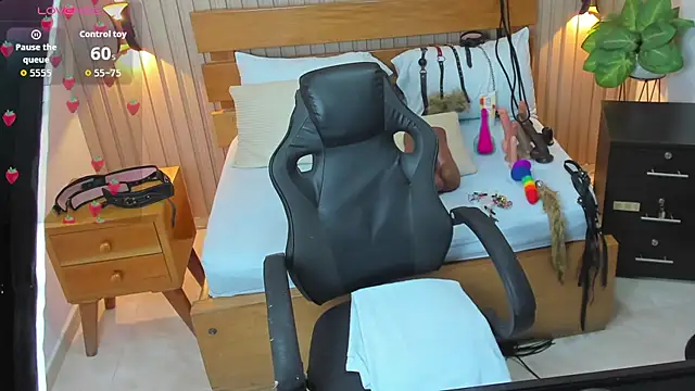 Snapshot of luciana_ballesteros_ chatting on 10/17/25, 12:41 luciana ballesteros online show from 10/17/25, 12:41