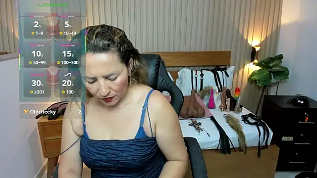 Snapshot of luciana_ballesteros_ chatting on 01/06/26, 12:09 luciana ballesteros online show from 01/06/26, 12:09