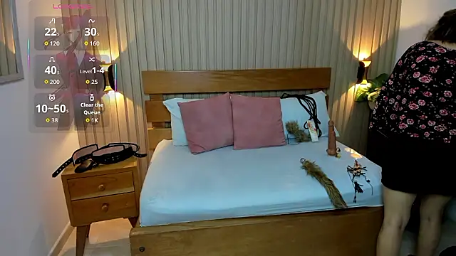 Snapshot of luciana_ballesteros_ chatting on 01/08/26, 12:18 luciana ballesteros online show from 01/08/26, 12:18