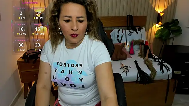 Snapshot of luciana_ballesteros_ chatting on 01/12/26, 12:10 luciana ballesteros online show from 01/12/26, 12:10