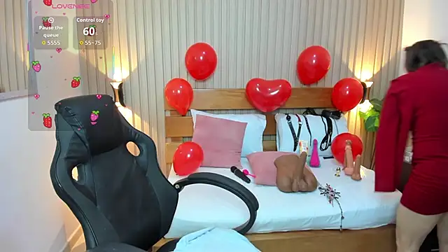 Snapshot of luciana_ballesteros_ chatting on 02/14/26, 12:24 luciana ballesteros online show from 02/14/26, 12:24