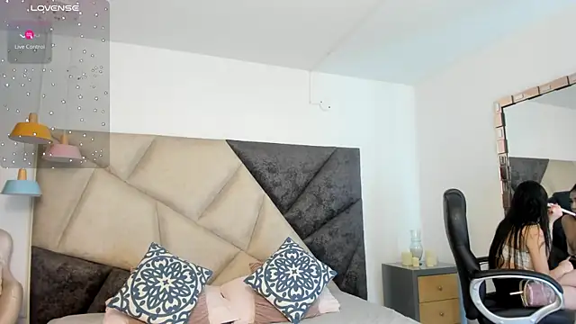 FaloonRoussel online show from 10/23/25, 06:17