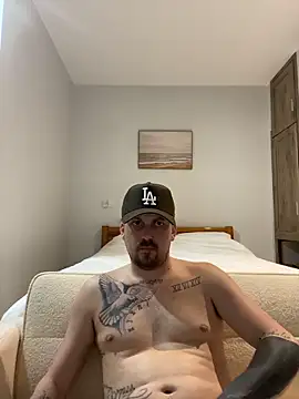 Snapshot of Tremblay_Simard chatting on 03/16/26, 12:20 Tremblay Simard online show from 03/16/26, 12:20