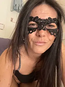 EmySkinny85 online show from 02/05/26, 12:32