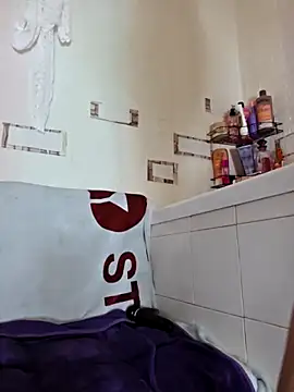 EmySkinny85 online show from 03/19/26, 04:44