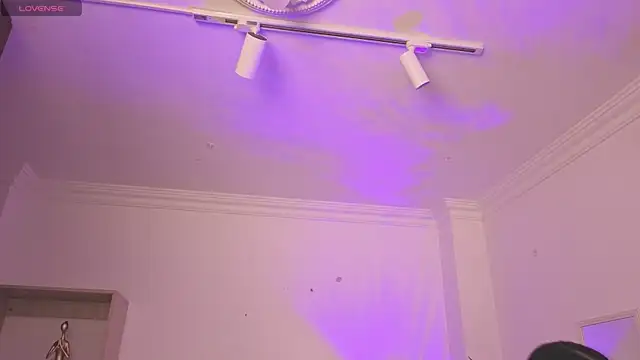 Aleejaa   online show from 04/22/26, 11:23