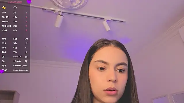 Aleejaa   online show from 04/23/26, 11:20