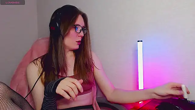 tracy cooper online show from 02/20/25, 10:48