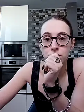 MartiniiSelenna online show from 02/24/25, 06:49