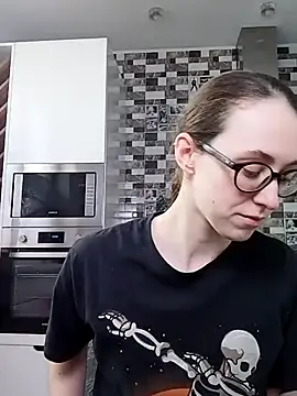 MartiniiSelenna online show from 02/28/25, 06:43