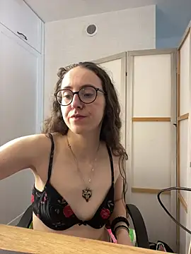 MartiniiSelenna online show from 07/07/26, 06:58