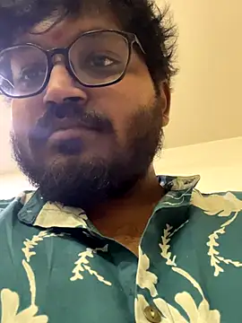 Snapshot of Yours_Teluguboii chatting on 10/16/25, 10:16 Yours Teluguboii online show from 10/16/25, 10:16
