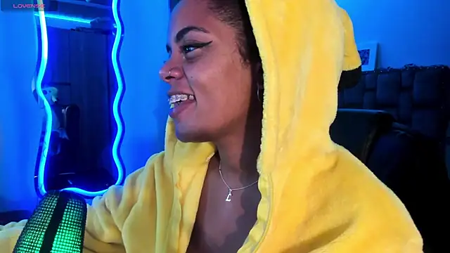 ladyrd1 online show from 12/31/24, 08:15