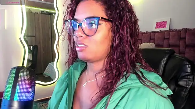 ladyrd1 online show from 01/07/25, 03:14