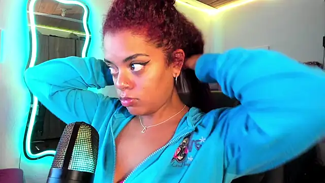 ladyrd1 online show from 01/15/25, 05:50