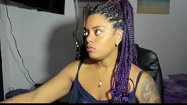 ladyrd1 online show from 10/02/25, 10:50