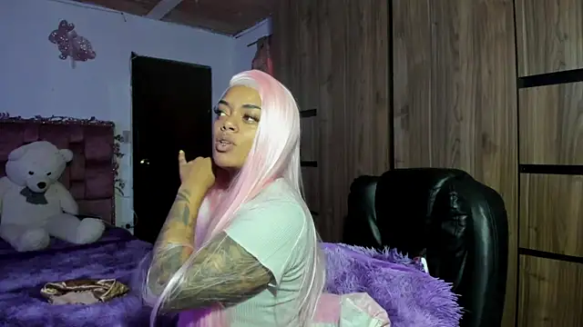 ladyrd1 online show from 04/08/26, 05:46