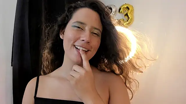 lovely kitt online show from 03/05/25, 02:57