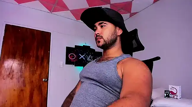 Sebas-hott online show from 01/12/25, 03:49