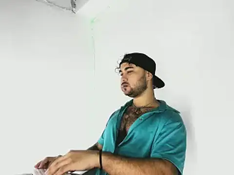 Sebas-hott online show from 10/13/25, 10:32