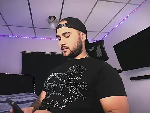 Sebas-hott online show from 02/14/26, 11:45