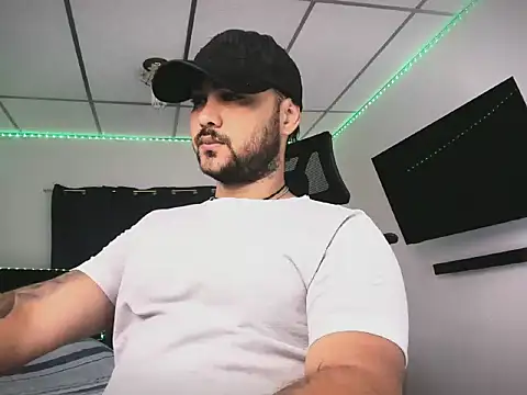 Sebas-hott online show from 02/15/26, 09:22