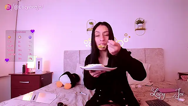 Lucy joi online show from 11/22/25, 02:54