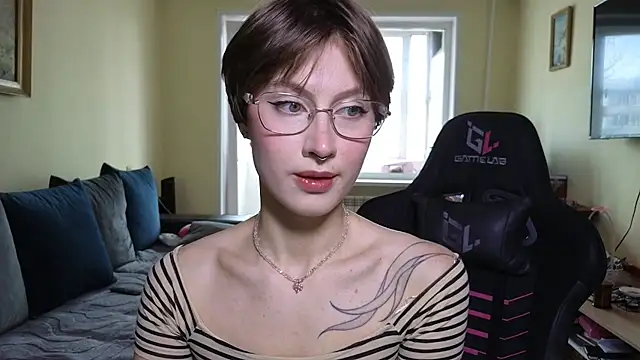 MalvinaBlum online show from 04/19/26, 04:23