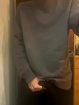 Snapshot of saku_chan_live chatting on 11/20/25, 04:40 saku chan live online show from 11/20/25, 04:40