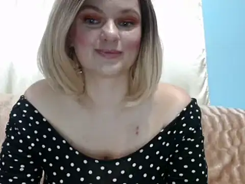 Snapshot of YourSweetJam chatting on 09/13/25, 06:18 YourSweetJam online show from 09/13/25, 06:18