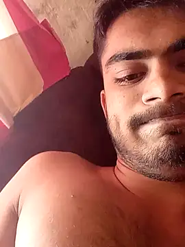 Snapshot of aditya2004_ chatting on 12/15/24, 07:24 aditya2004  online show from 12/15/24, 07:24