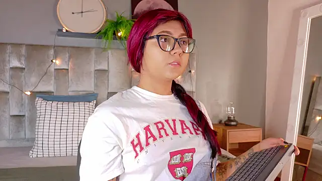 alaia-rogers online show from 10/10/25, 11:42