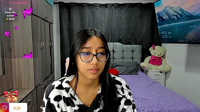 isa bellaa0 online show from 01/06/25, 03:09