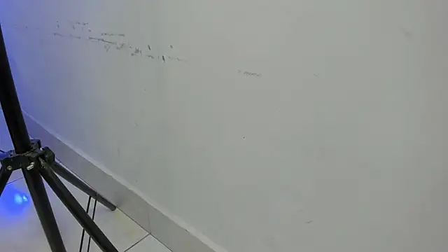 Yelena03 online show from 12/20/25, 12:07