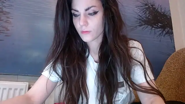 Snapshot of AliceTailor chatting on 03/13/25, 07:28 AliceTailor online show from 03/13/25, 07:28