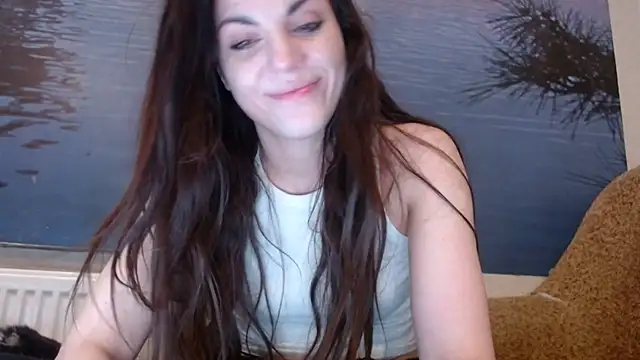 Snapshot of AliceTailor chatting on 03/20/25, 09:56 AliceTailor online show from 03/20/25, 09:56