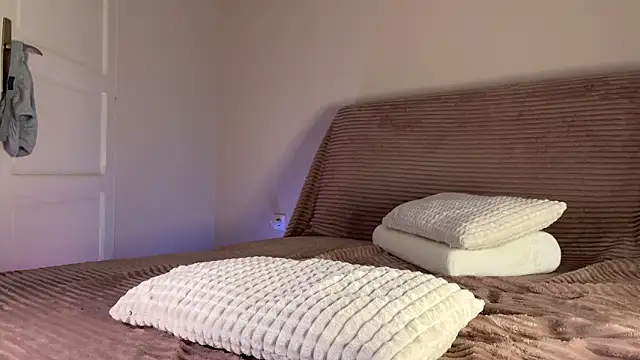 itsmaxxbaby  online show from 03/22/26, 04:27