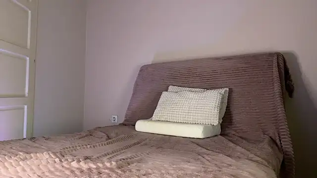 itsmaxxbaby  online show from 04/08/26, 04:34