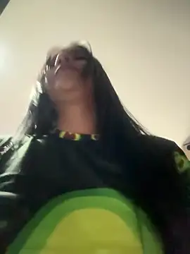 Snapshot of angelicaagarcia chatting on 02/11/25, 11:33 angelicaagarcia online show from 02/11/25, 11:33