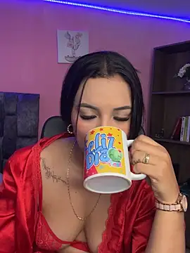 Snapshot of angelicaagarcia chatting on 09/10/25, 11:27 angelicaagarcia online show from 09/10/25, 11:27