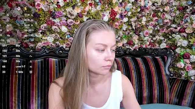 Polumna cute online show from 11/26/25, 01:23