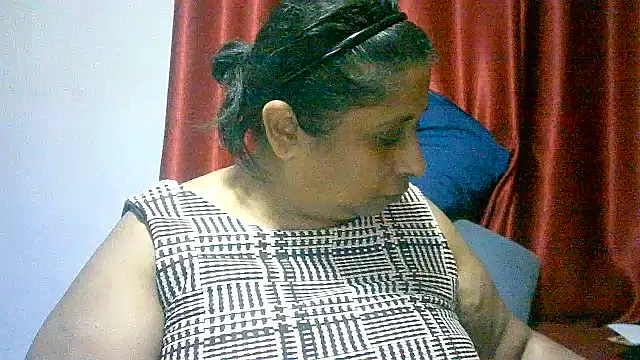 Snapshot of raniofsex02 chatting on 02/19/25, 06:54 raniofsex02 online show from 02/19/25, 06:54