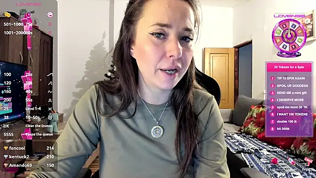 Snapshot of PlayfulGoddess chatting on 02/03/25, 06:17 PlayfulGoddess online show from 02/03/25, 06:17
