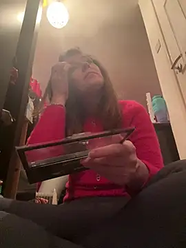 Lwhite1 online show from 02/19/25, 11:57