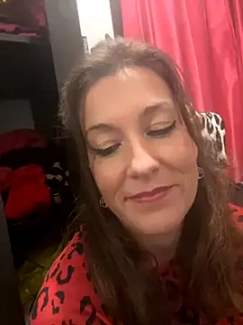 Lwhite1 online show from 10/18/25, 09:59