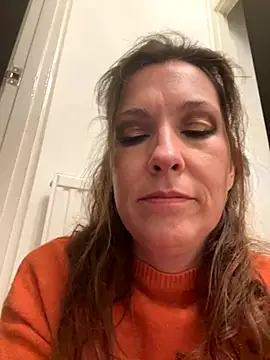 Lwhite1 online show from 11/04/25, 05:01