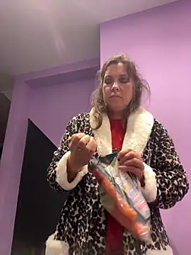 Lwhite1 online show from 02/11/26, 12:48