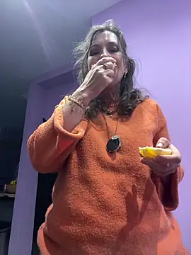 Lwhite1 online show from 02/17/26, 04:57